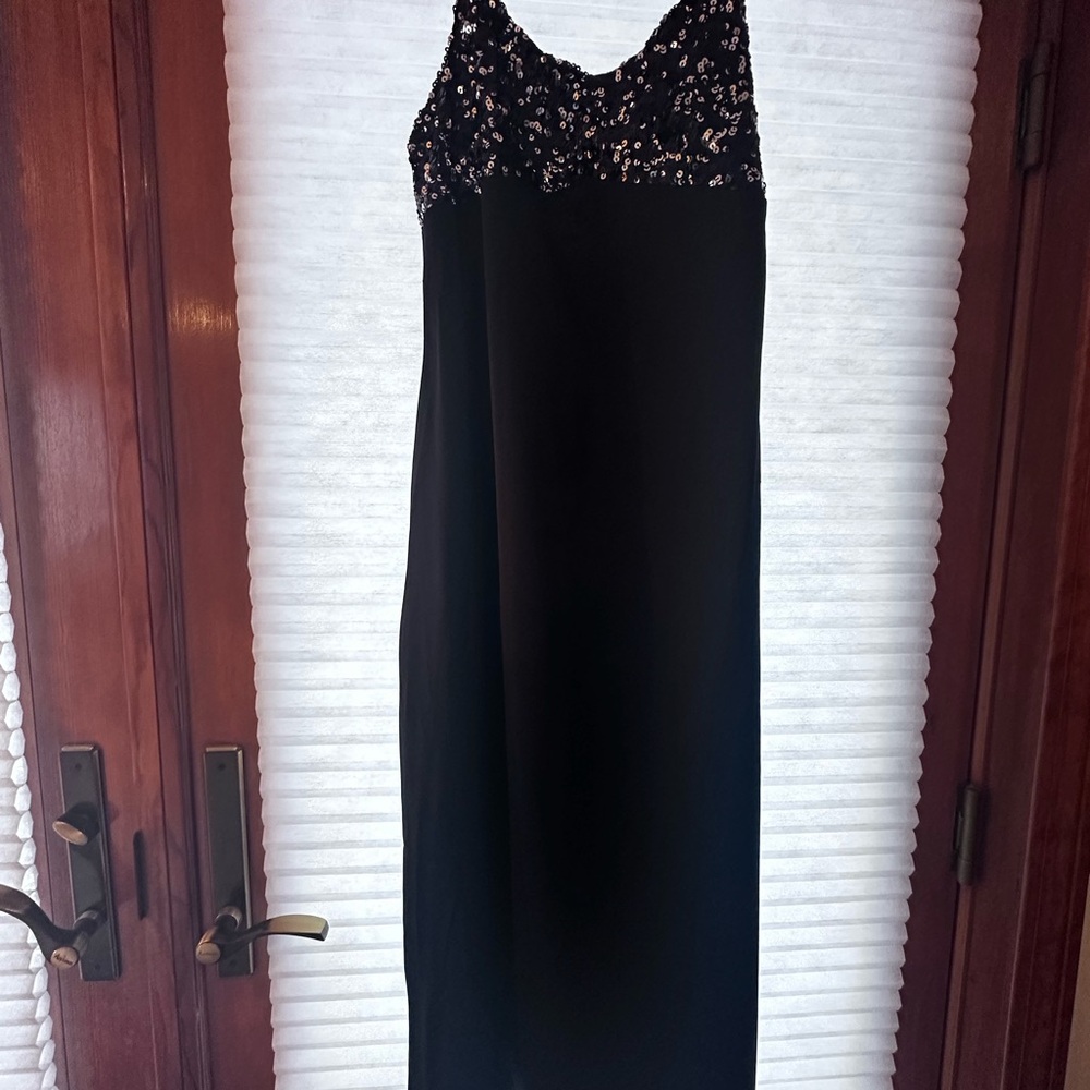 Elegant Black Evening Dress